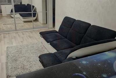 Apartament cu 3 camere semidecomandat în Micro 17