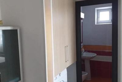 Apartament cu 3 camere decomandat în Central - 2