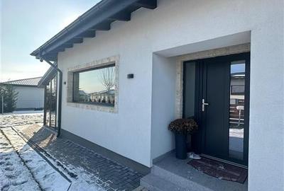 Casa 4 camere - Aroneanu - 1