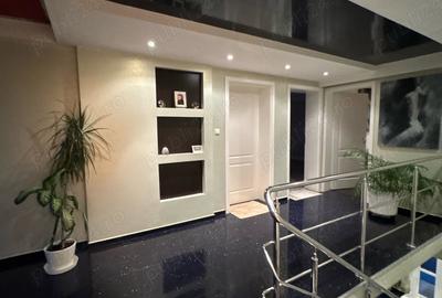 Casă cu 4 camere cu Teren 200 Mp în Central