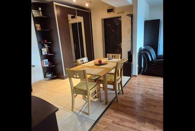 Apartament cu 2 camere decomandat în Splaiul Unirii