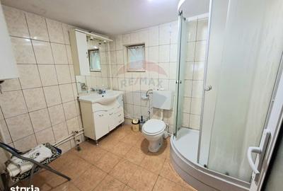 Casă cu 4 camere cu Teren 1088 Mp în Răcăciuni - 6