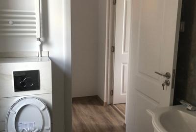 Apartament cu 4 camere semidecomandat în P-ța Universității - 10
