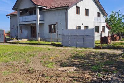 Casă cu 3 camere în Macea - 4