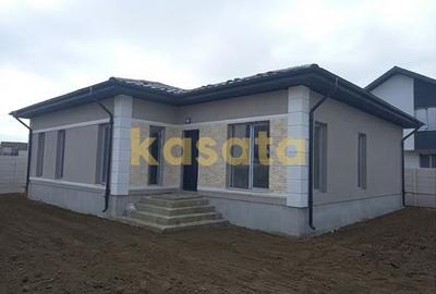 Casă individuală cu 4 camere cu Canalizare în Sud - 2