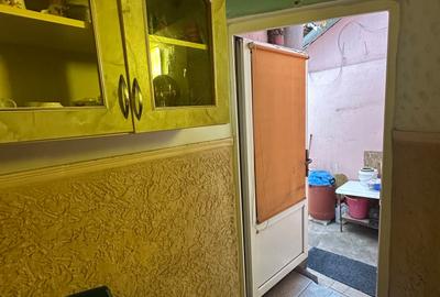 Casă cu 5 camere cu Canalizare în Central - 18