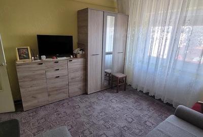 Apartament cu 2 camere decomandat în Intim - 1