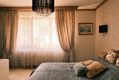 VILA ARCUL DE TRIUMF - 17