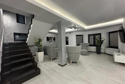 Casă cu 5 camere cu Teren 285 Mp în Central - 10