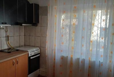 Garsonieră decomandată în - 7