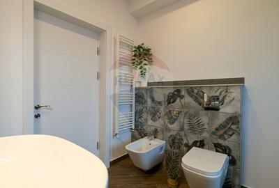 Casă cu 5 camere cu Teren 432 Mp în Balotești - 51