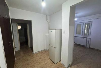 Apartament cu 2 camere decomandat în Rovine - 2