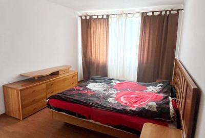 Apartament cu 3 camere semidecomandat, mobilat în Central - 2