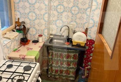 Apartament cu 2 camere - Piata Veteranilor - 5 min metrou, de renovat Apartament cu 2 camere - Piata Veteranilor - 5 min metrou, de renovat - 6