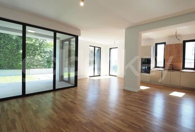 Vila moderna si luminoasa cu 5 camere | piscina | 2 garaje - 3