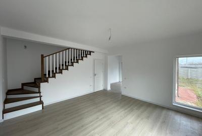 Duplex cu 5 camere cu Canalizare în Ghiroda - 3