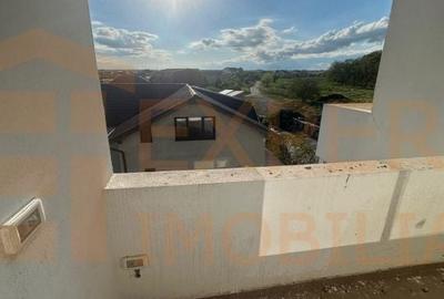 Apartament cu 4 camere în Central - 12