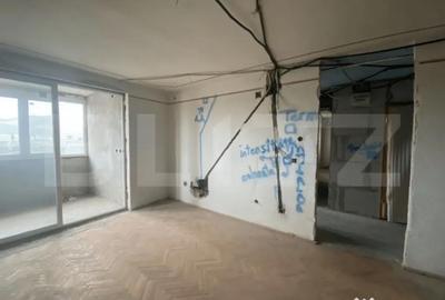 Apartament cu 3 camere semidecomandat în Cugir - 2