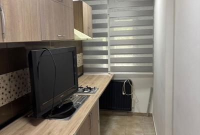 Garsonieră decomandată în Tei - 2