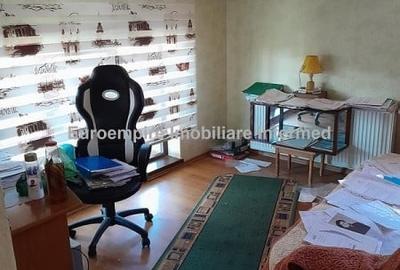 Vilă de vânzare cu 5 camere, regim de înălțime P+1 zona - 13