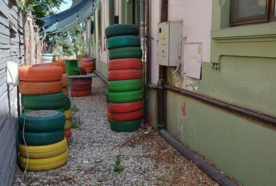 Dacia vila  utilata  pentr restaurant parter etaj curte  terasa 400`mp - 5