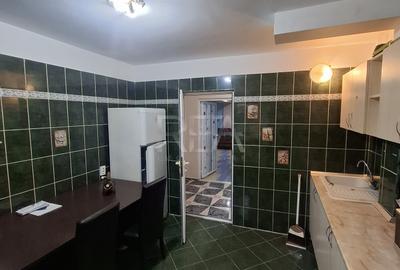 Apartament cu 3 camere decomandat, mobilat în Păcii - 9