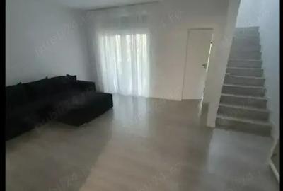 Casă cu 4 camere în Central - 1