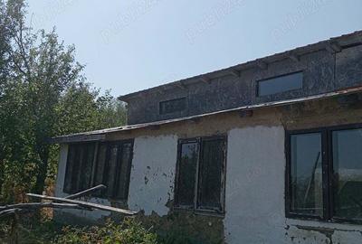 Casă cu 4 camere în Central - 6