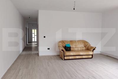 Casa de vanzare, cu 6 camere, 288 mp, zona Voinesti - 2
