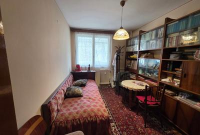 Apartament cu 4 camere semidecomandat în Titan - 13