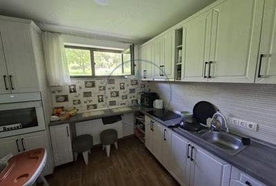 Casă cu 3 camere cu Teren 400 Mp în Central