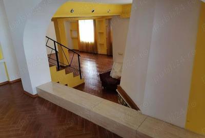 Spațiu comercial, de 300 mp, în Central - 5