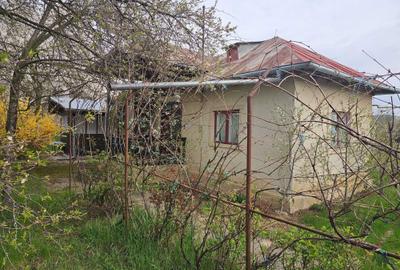Casă cu 3 camere în Bălțești - 6