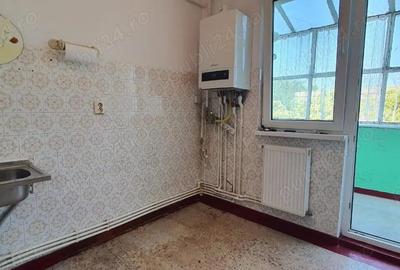 Vanzare apartament decomandat - 3 camere, zona ultracentrala - 2