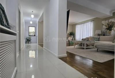 Casă cu 5 camere cu Teren 550 Mp în Roșu - 12