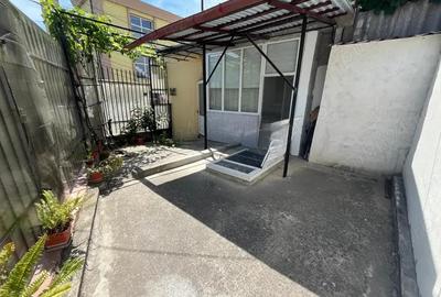 Casa spatiu centru - 1