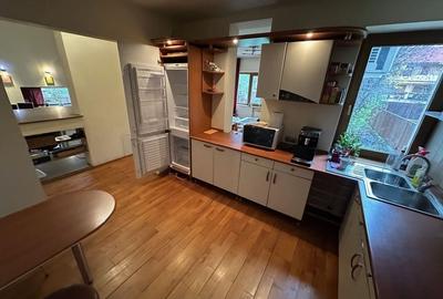 Casă / Vilă cu 6 camere în zona  Calea Aradului - 16