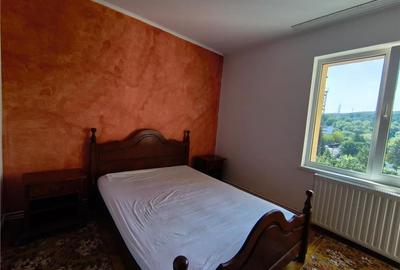 Apartament 3 Camere 80mp Tudor Etaj Intermediar zona Corina - 2