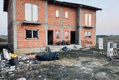 Casă cu 7 camere cu Teren 357 Mp în Moșnița Nouă - 3