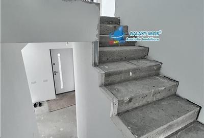 Casă cu 4 camere cu Canalizare în Drumul Taberei - 1