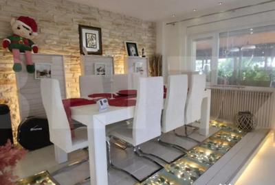 Casă cu 7 camere cu Teren 3833 Mp în Băicoi - 12