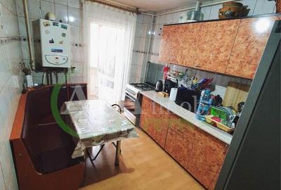 Apartament cu 3 camere decomandat în Milcov - 4