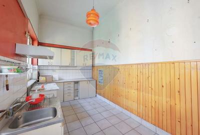 Apartament cu 4 camere semidecomandat în Central - 13