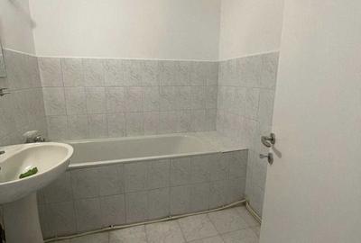 Apartament cu 3 camere decomandat în Central - 3