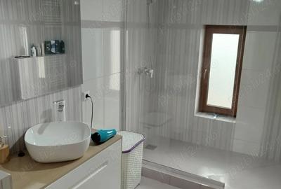 Casă cu 5 camere în Central - 3