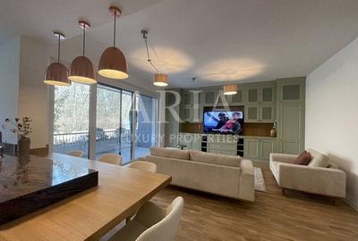 Apartament cu 3 camere decomandat în Băneasa
