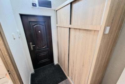 Garsonieră decomandată în Central