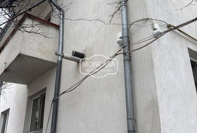 Casă cu 6 camere cu Teren 300 Mp în Central - 9