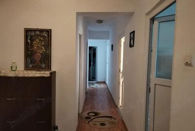 Apartament cu 3 camere decomandat în Vânju Mare - 7