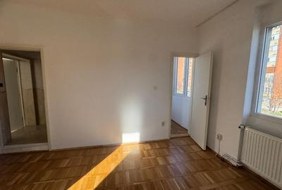 Casă cu 5 camere cu Canalizare în Cetății - 6